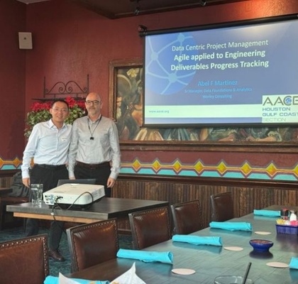 Abel presenting digital and data‑driven approaches to engineering project delivery.