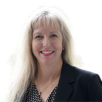 Headshot of Rachelle Goebel of Worley.